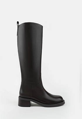 Коричневый