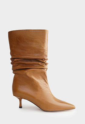 Коричневый