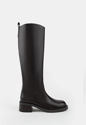 Коричневый